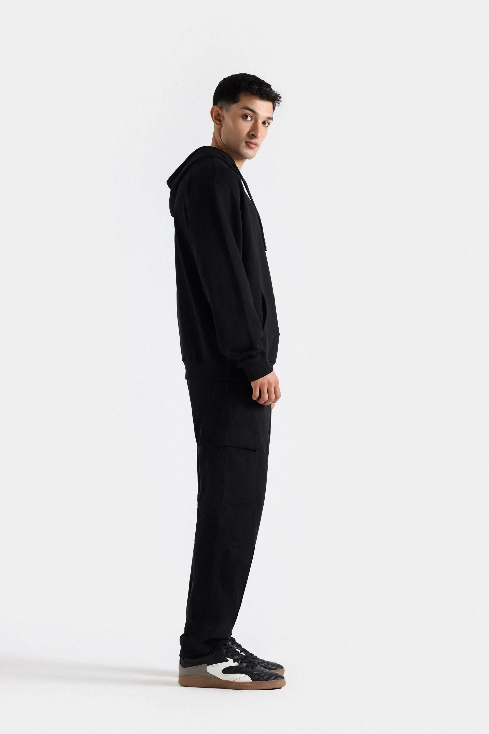 Basic-Black-Hoodie-Sidepose