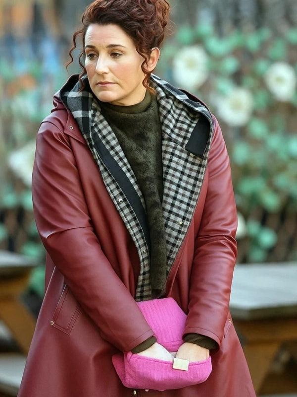 Bronagh-Waugh-Ridley-S01-Red-Coat