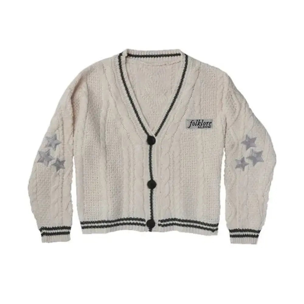 Music-Video-Folklore-Celebrtiy-Taylor-Swifts-Cardigan-Sweater